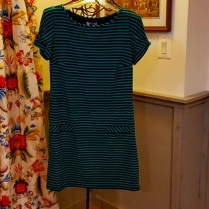 Headed to a Warmer Climate?Laundry by Design Little Green and Black Dress